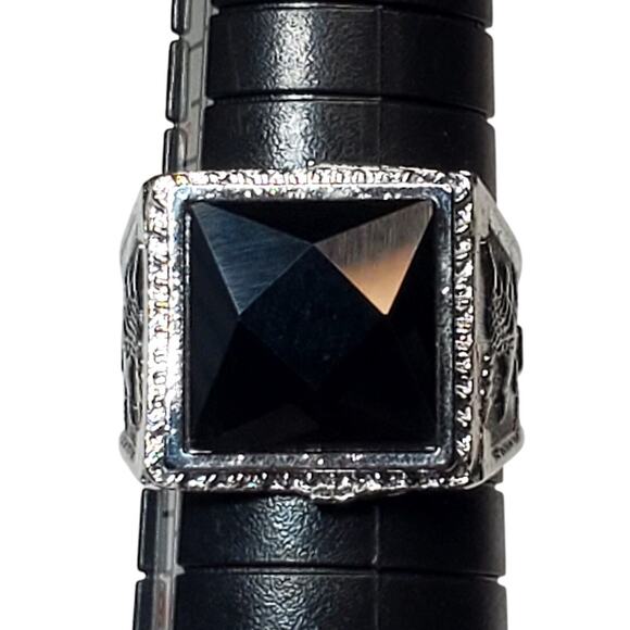 Silver Tone Ring Sz 8 Unsigned Black Square Cabochon Chunky Eagle - Picture 1 of 6